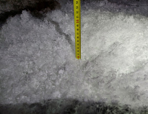 Zateplení stropu rodinného patrového domu pomocí foukané izolace